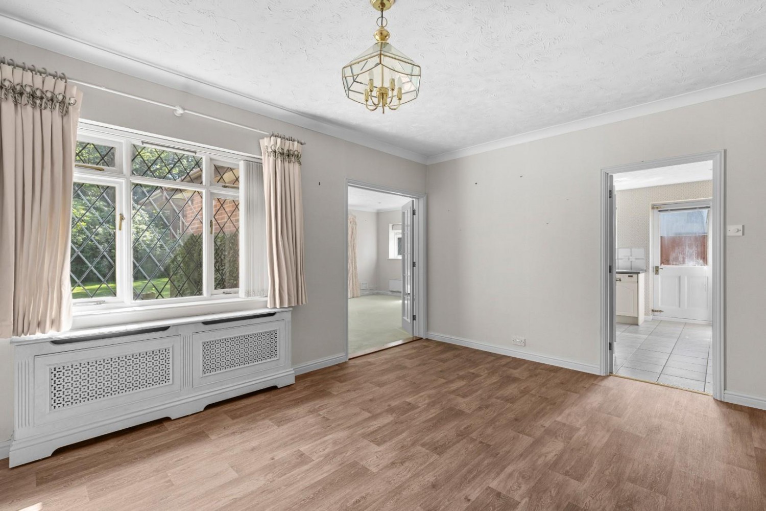 2 bedroom Bungalow for sale in Laurel Court, Long Park, Chesham Bois, Amersham, Buckinghamshire, HP6 5LP