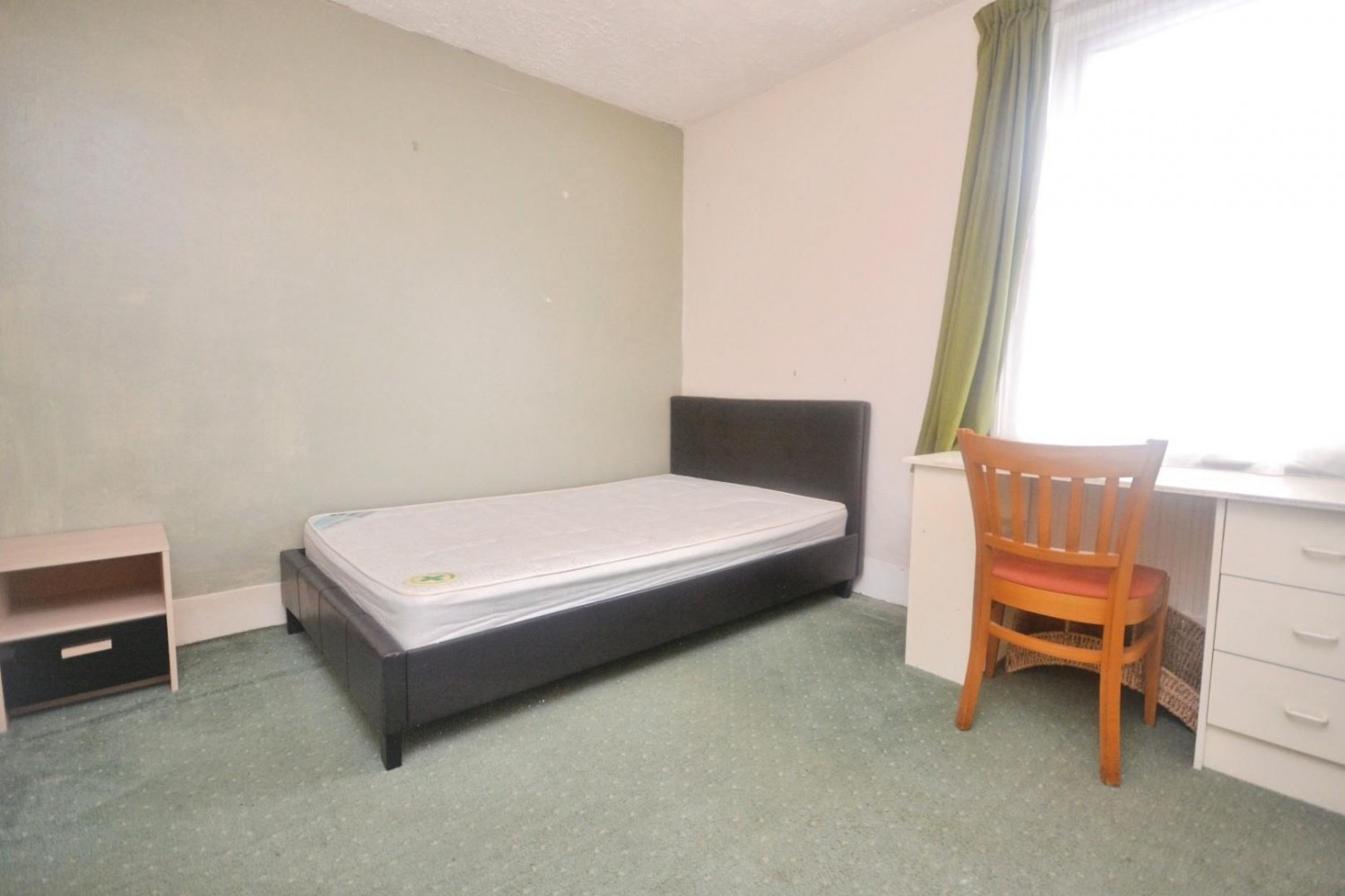 4 bedroom House for sale in Granby Gardens, Reading