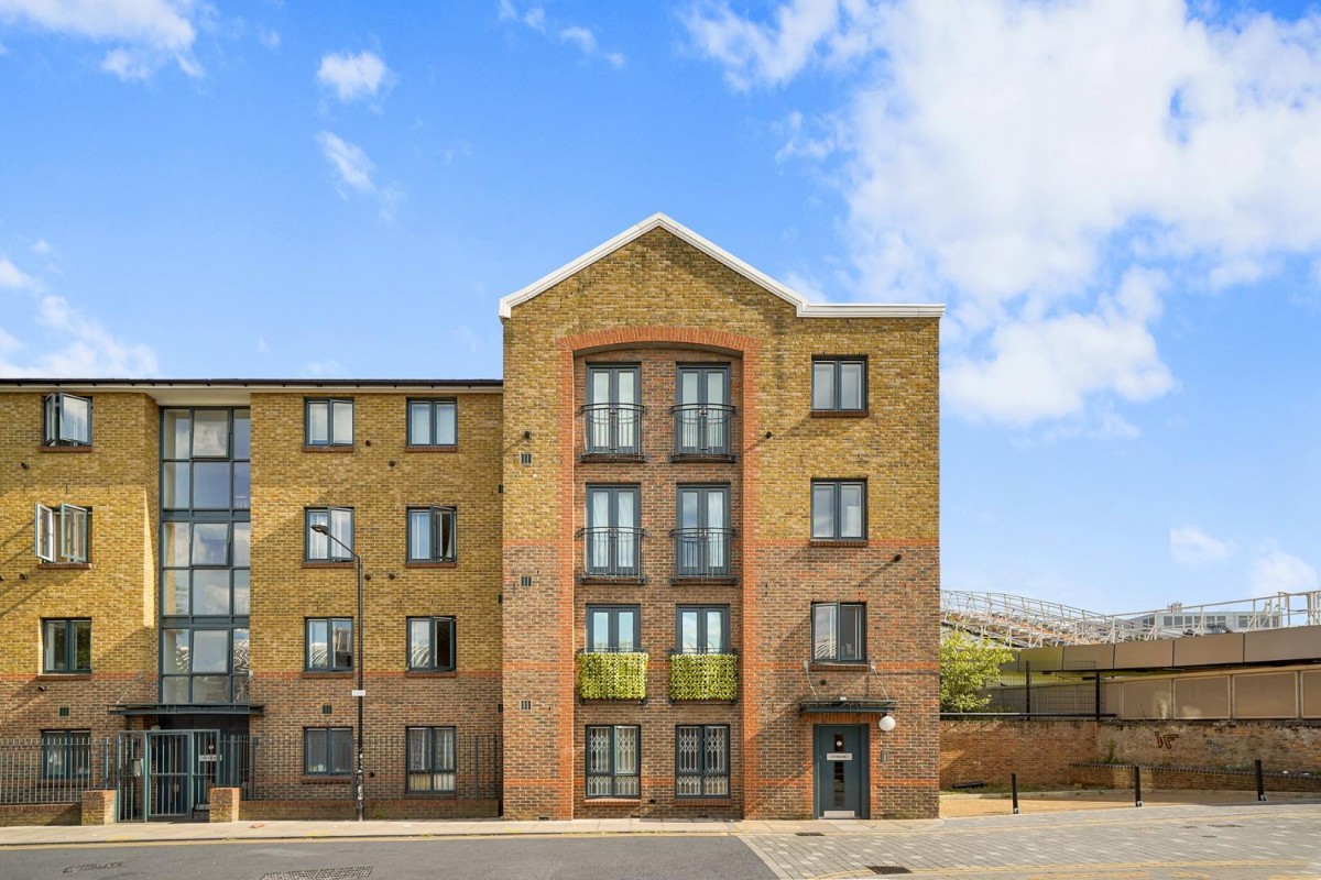 Durward Street, London E1
