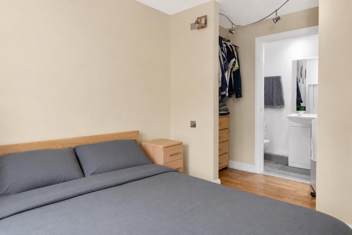 Durward Street, London E1