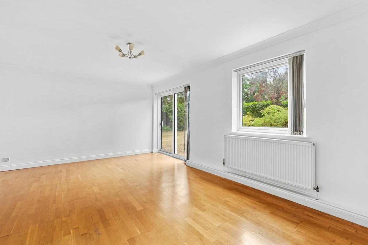 Devonshire Close, Amersham, Buckinghamshire, HP6 5JG