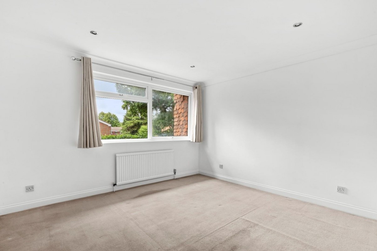 Devonshire Close, Amersham, Buckinghamshire, HP6 5JG