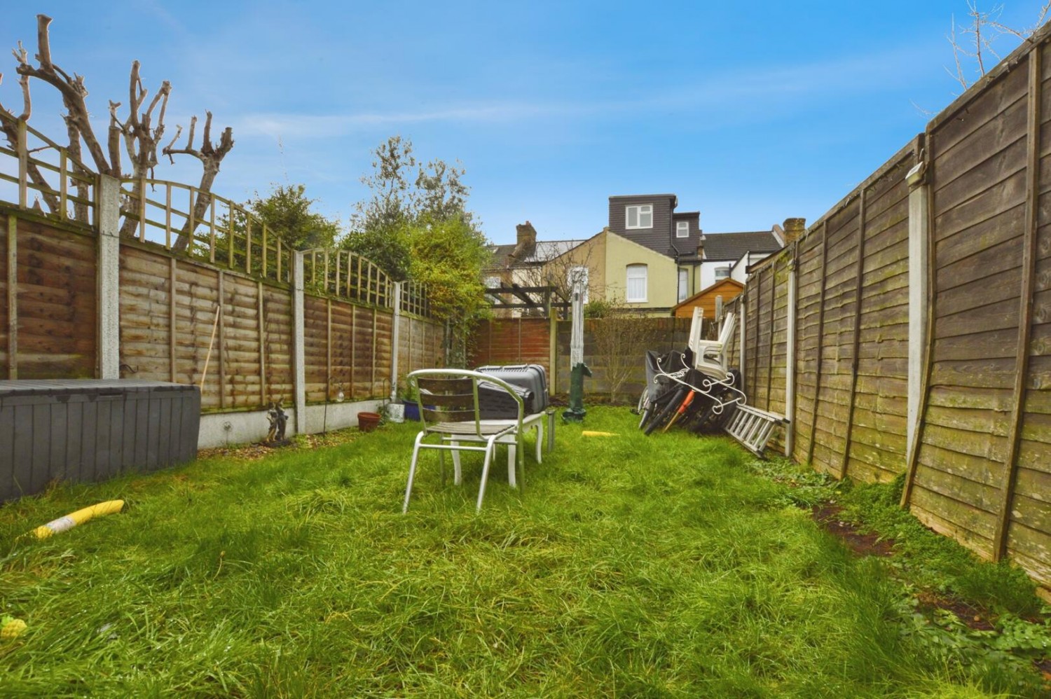 3 bedroom House for sale in Brampton Road, London
