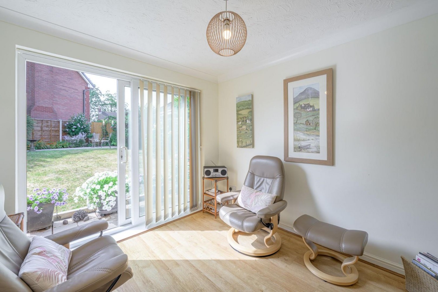 4 bedroom House for sale in Sulgrave Close, Dudley