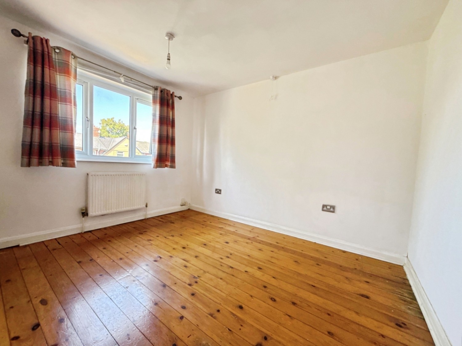 2 bedroom House to let in Sicey Avenue, Sheffield, S5 6NN