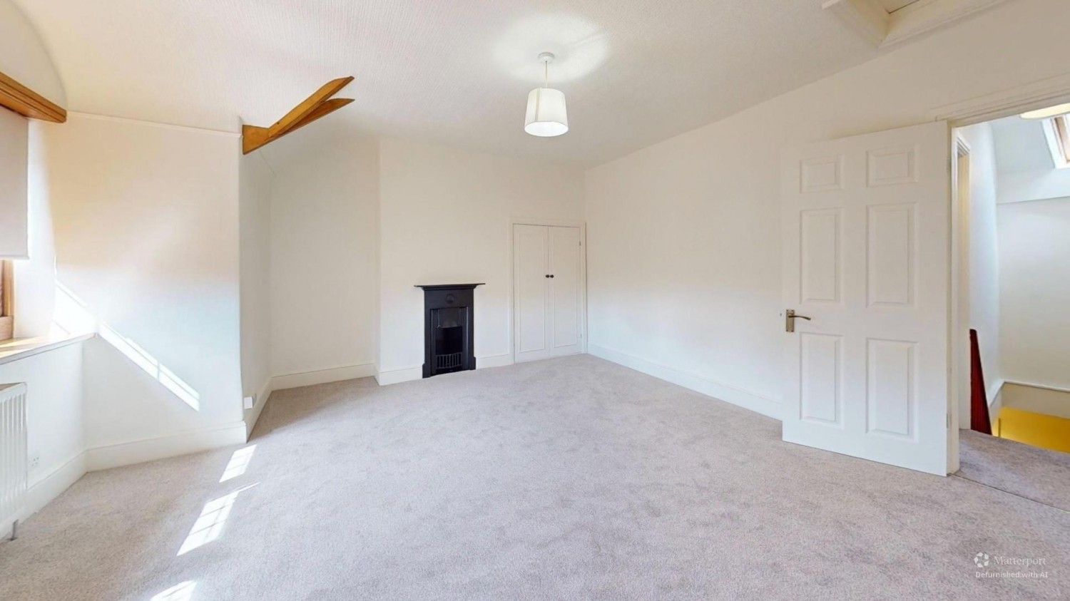 2 bedroom Flat to let in Bridge Street, Otley, LS21 1BQ