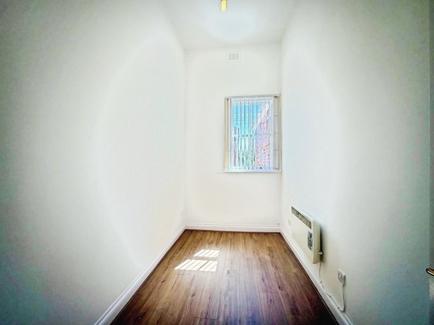 2 bedroom Flat to let in Huskisson Street , Georgian Quarter, L8 7LS