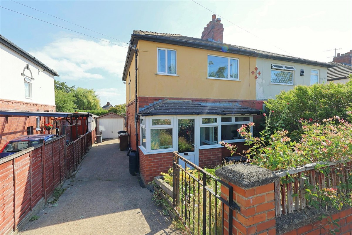 Swinnow Drive, Leeds