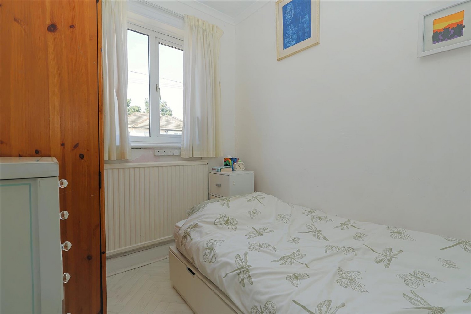 3 bedroom House for sale in Swinnow Drive, Leeds