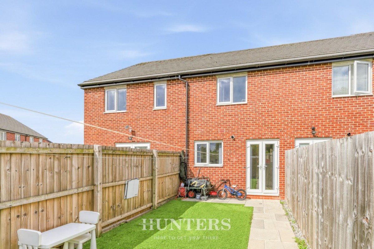 Fusilier Close, Middleton M24