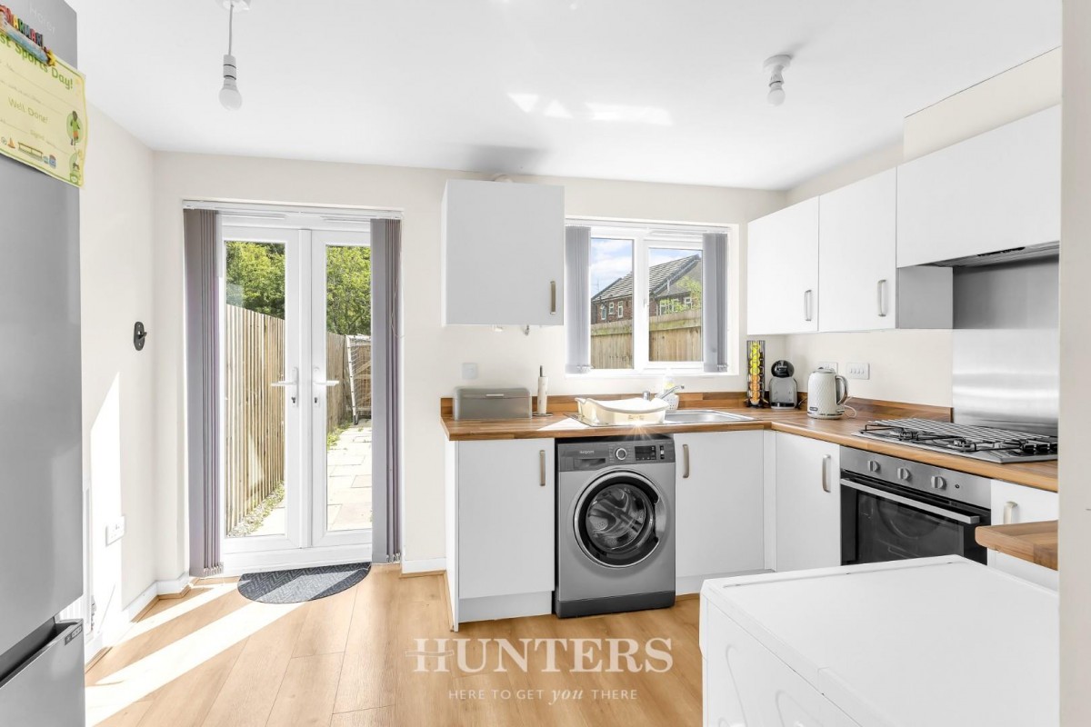 Fusilier Close, Middleton M24