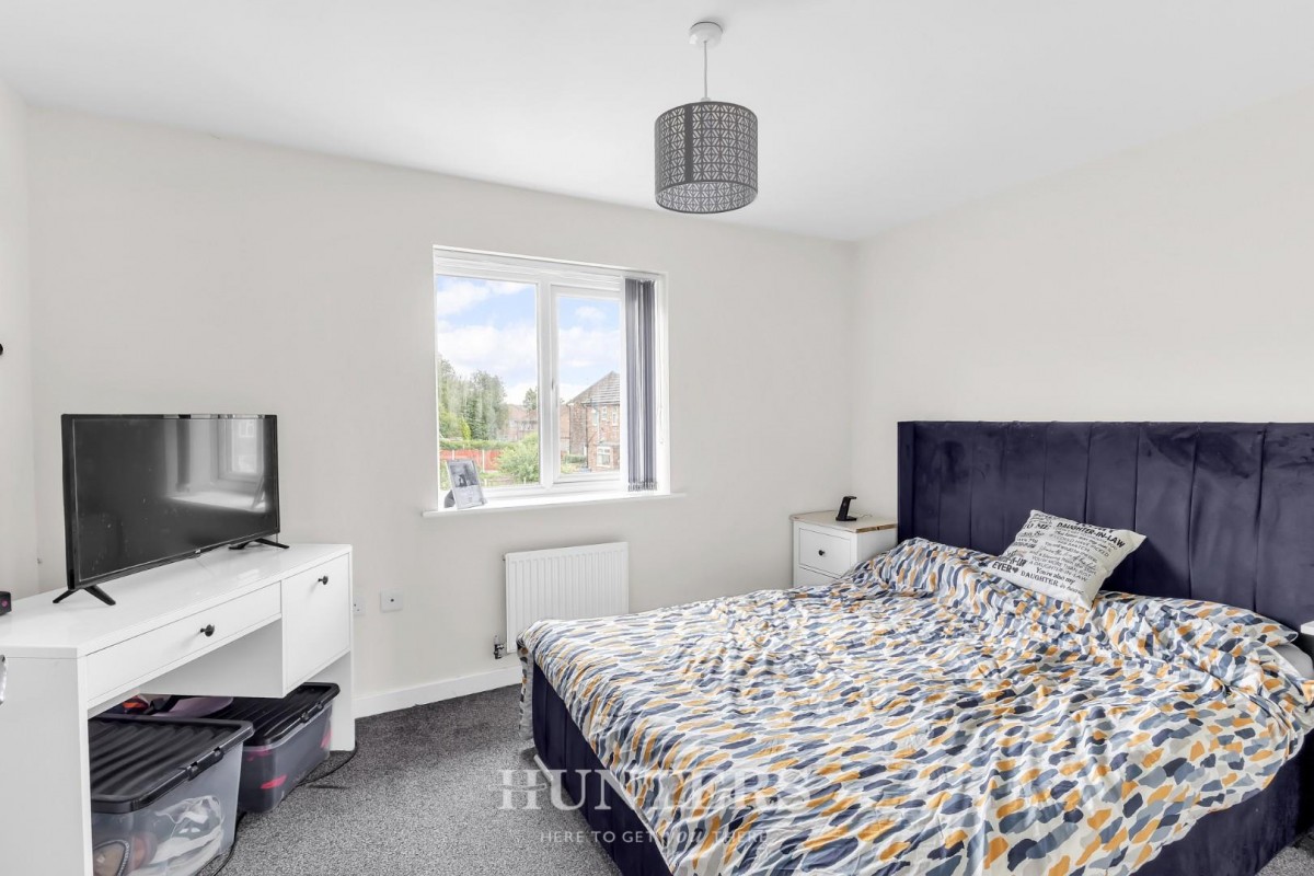 Fusilier Close, Middleton M24