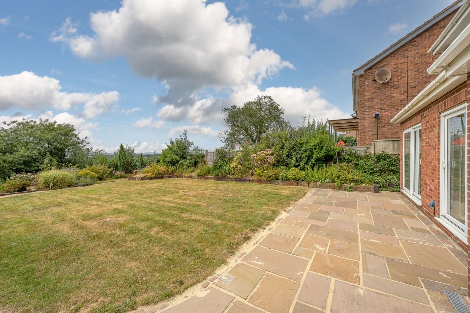 4 bedroom House for sale in High Park Crescent, Sedgley