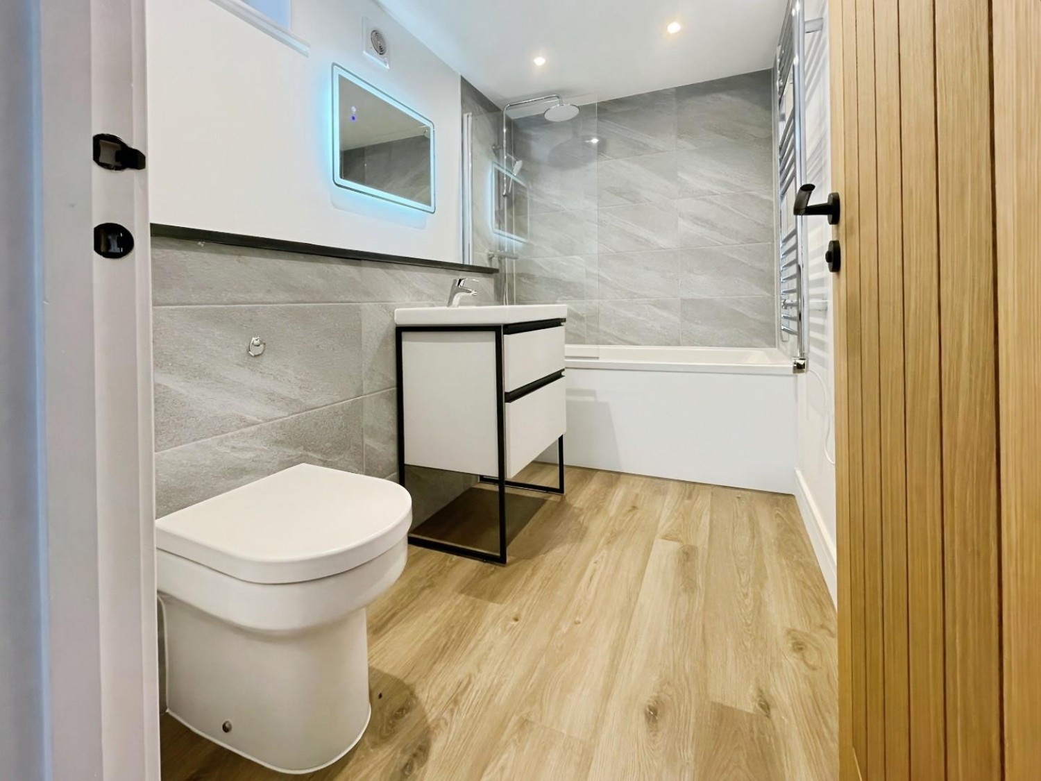 4 bedroom House to let in Huthnance Farm
