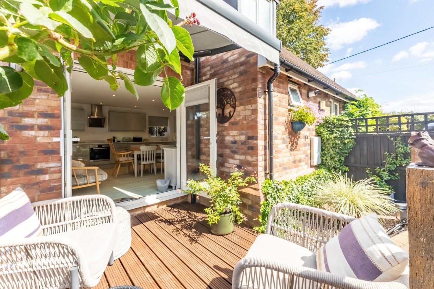 2 bedroom House for sale in Soulbury Road, Burcott, Leighton Buzzard