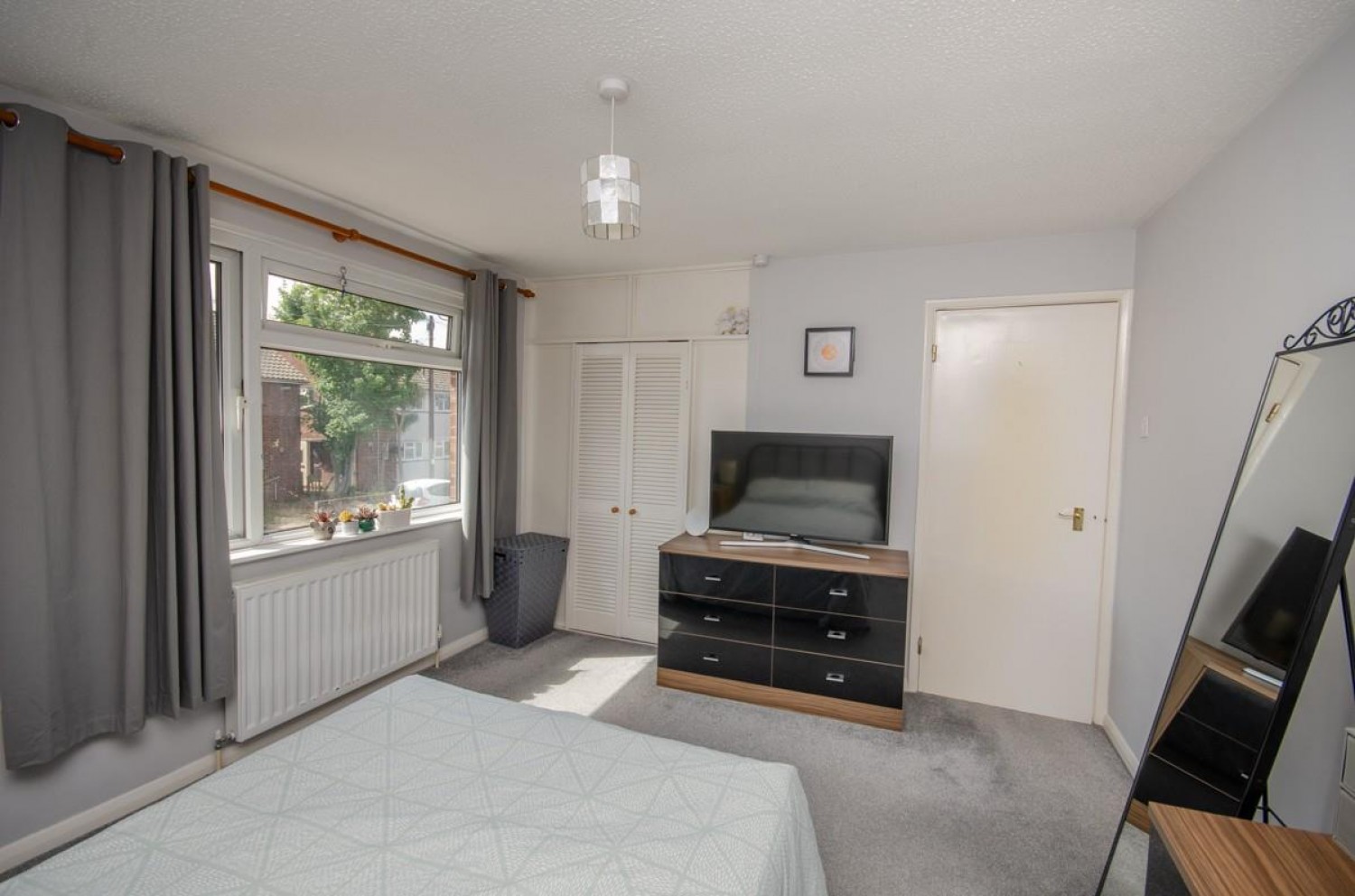 2 bedroom House for sale in The Meads, Downend, Bristol, BS16 6RQ