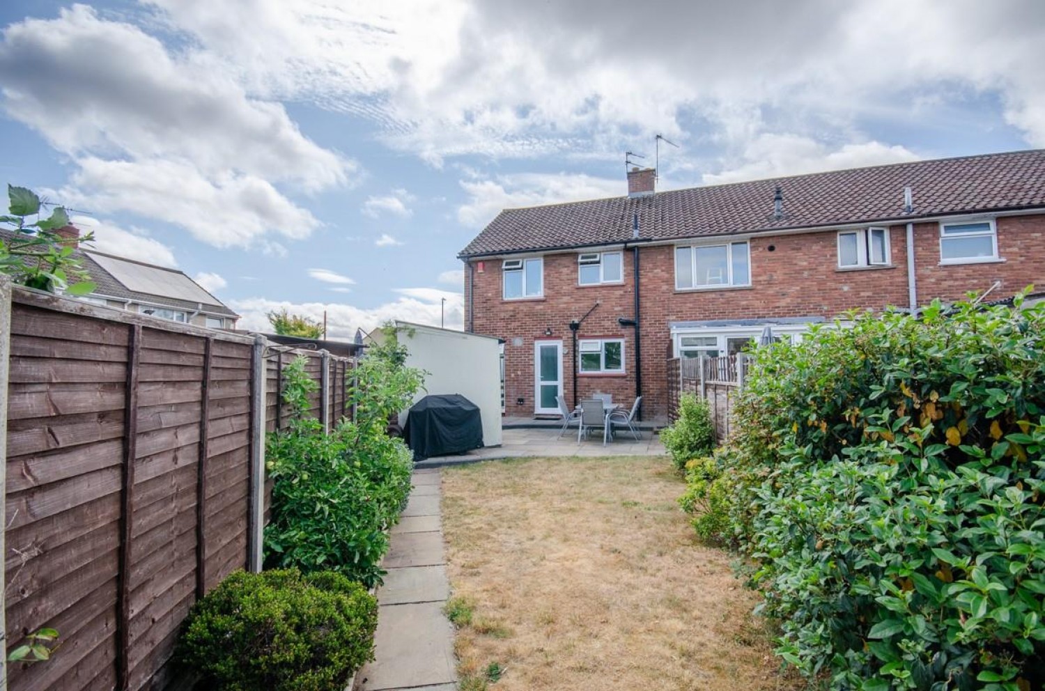 2 bedroom House for sale in The Meads, Downend, Bristol, BS16 6RQ
