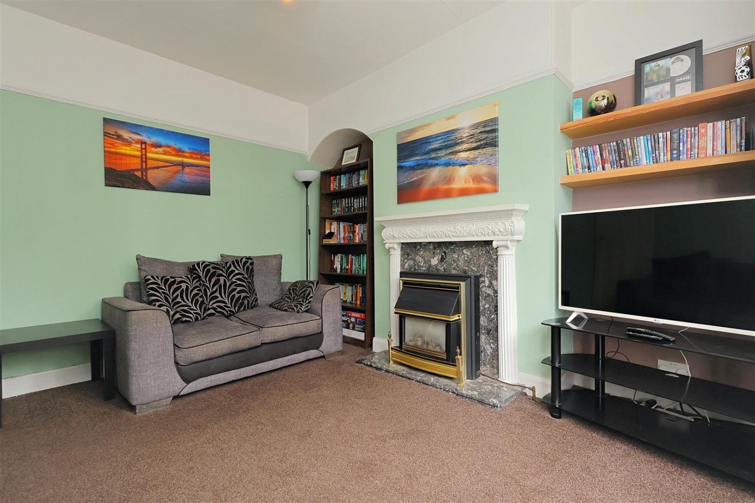3 bedroom House for sale in Lower Town Street, Bramley, Leeds