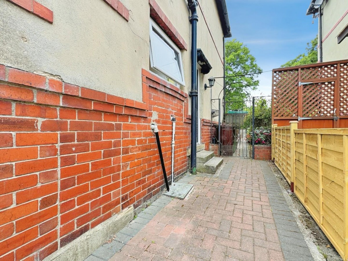 Lower Town Street, Bramley, Leeds