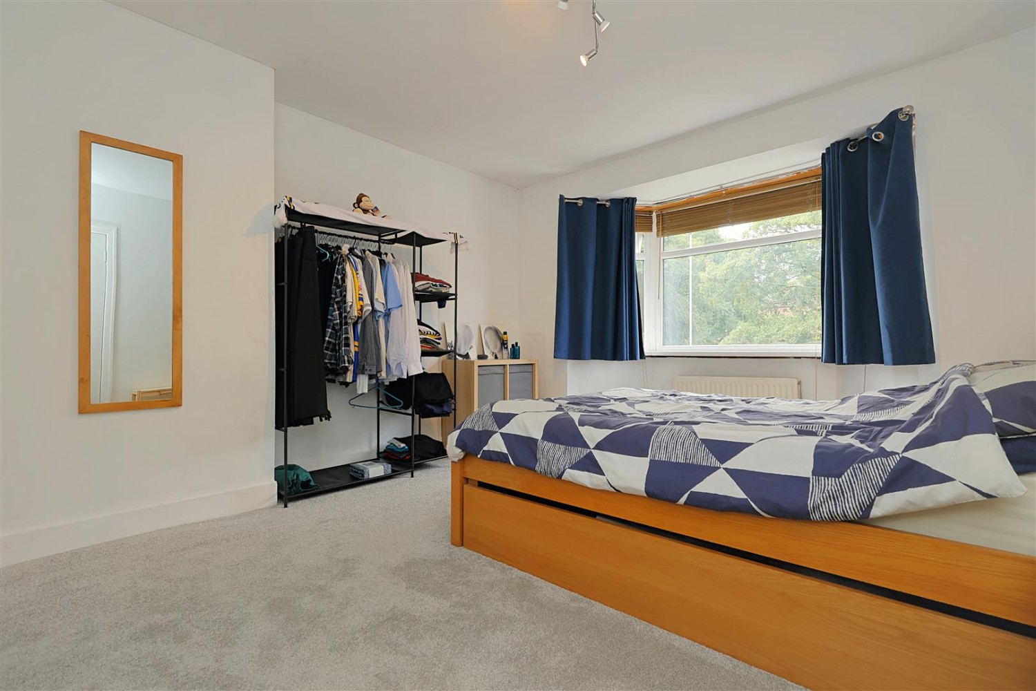 3 bedroom House for sale in Lower Town Street, Bramley, Leeds