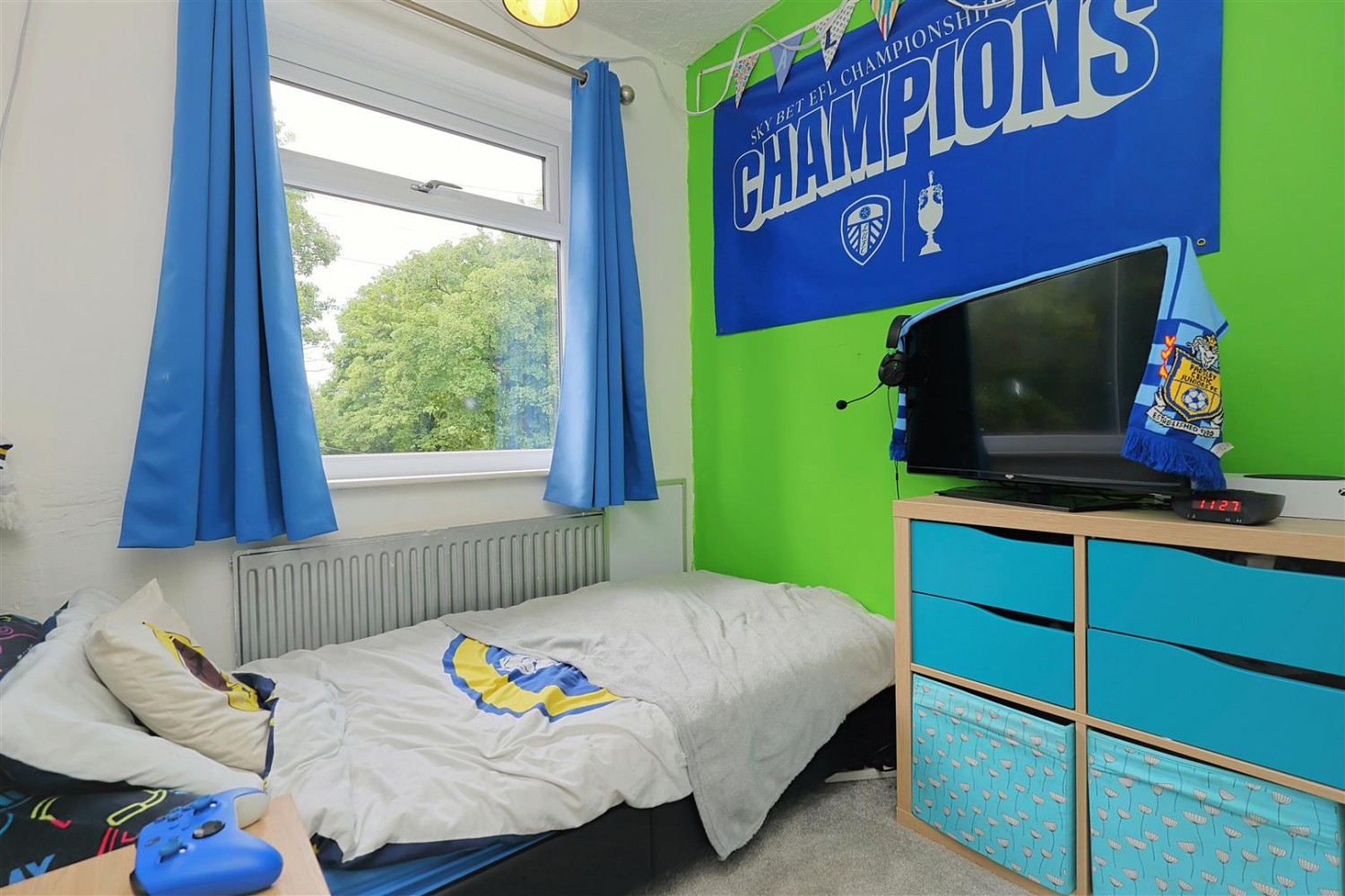 3 bedroom House for sale in Lower Town Street, Bramley, Leeds