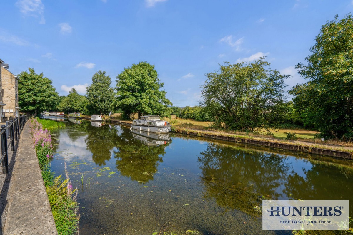 Navigation Drive, Apperley Bridge