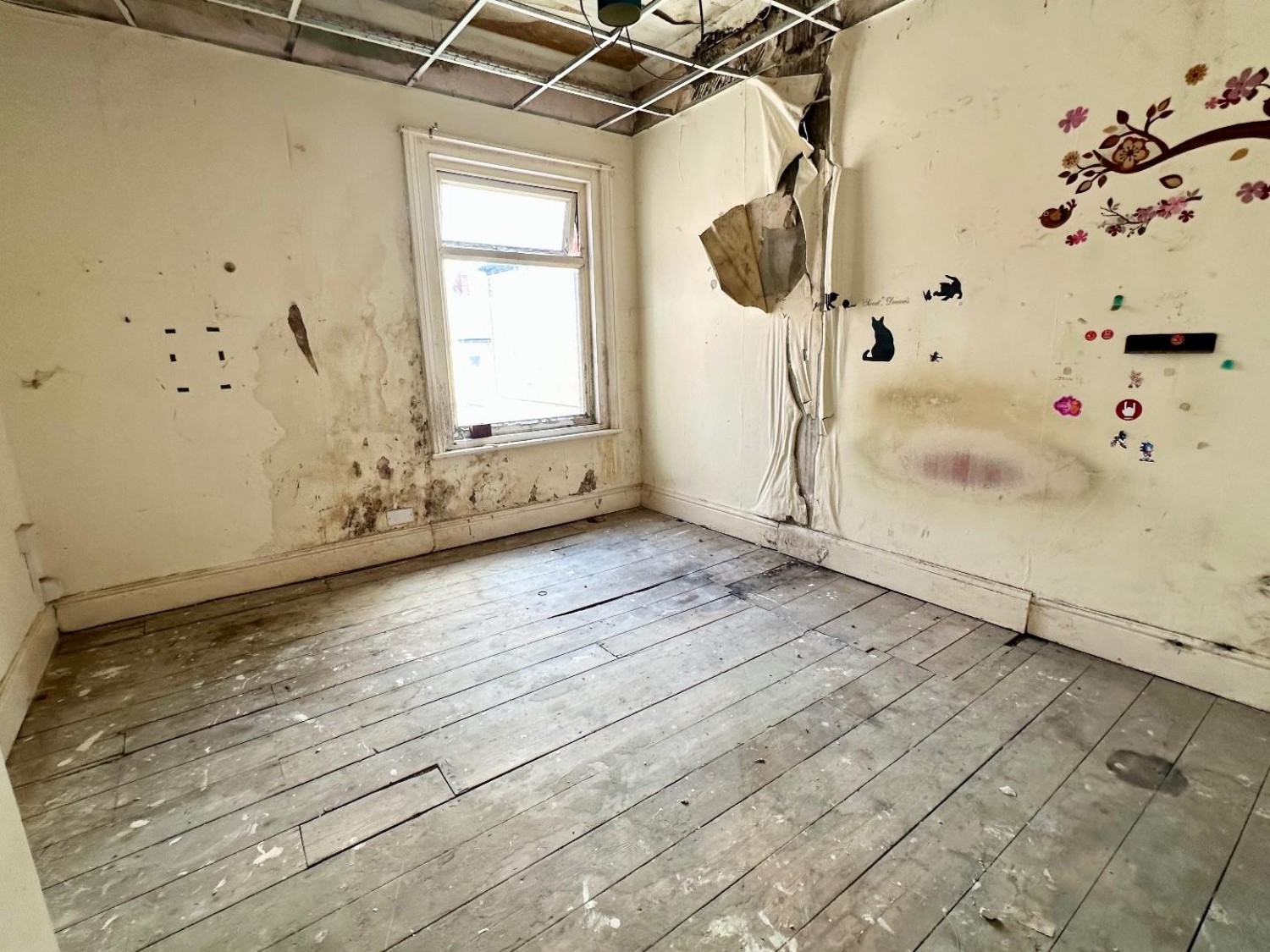 4 bedroom House for sale in Warbreck Drive, Blackpool