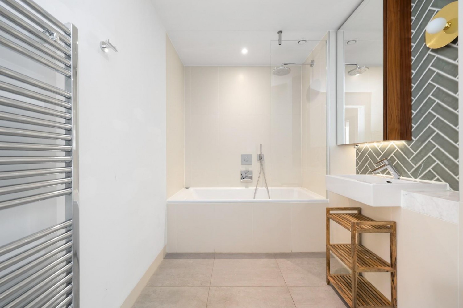 1 bedroom Flat to let in City Road, London, EC1V