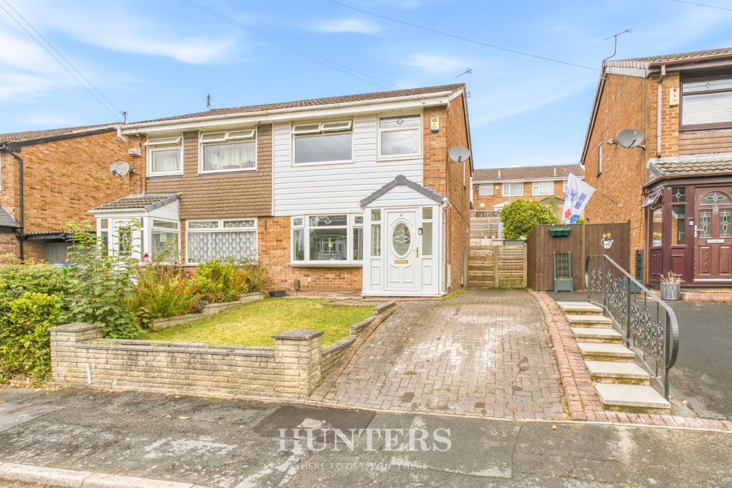 3 bedroom House for sale in Glenwood Drive, Middleton M24