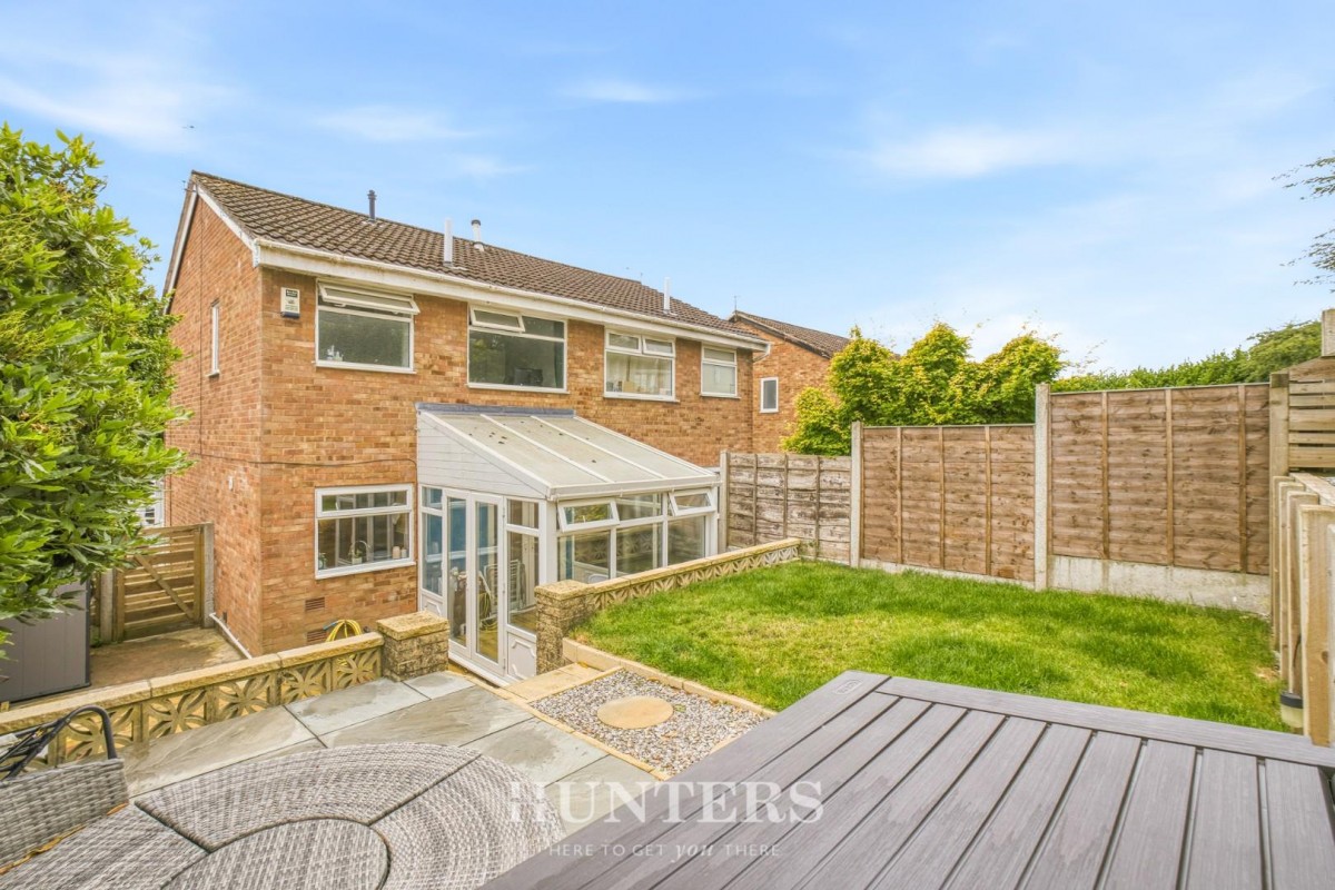 Glenwood Drive, Middleton M24