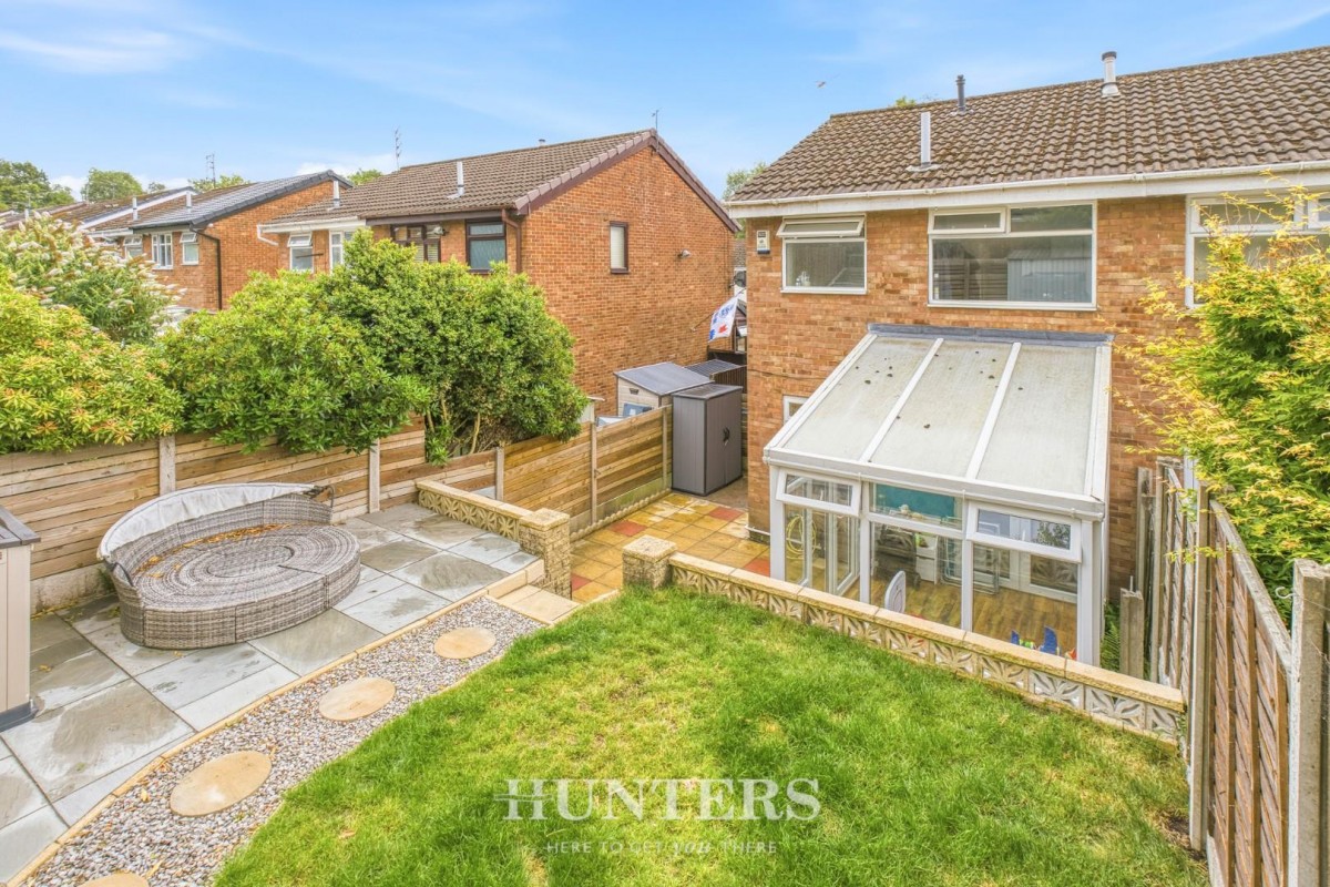 Glenwood Drive, Middleton M24