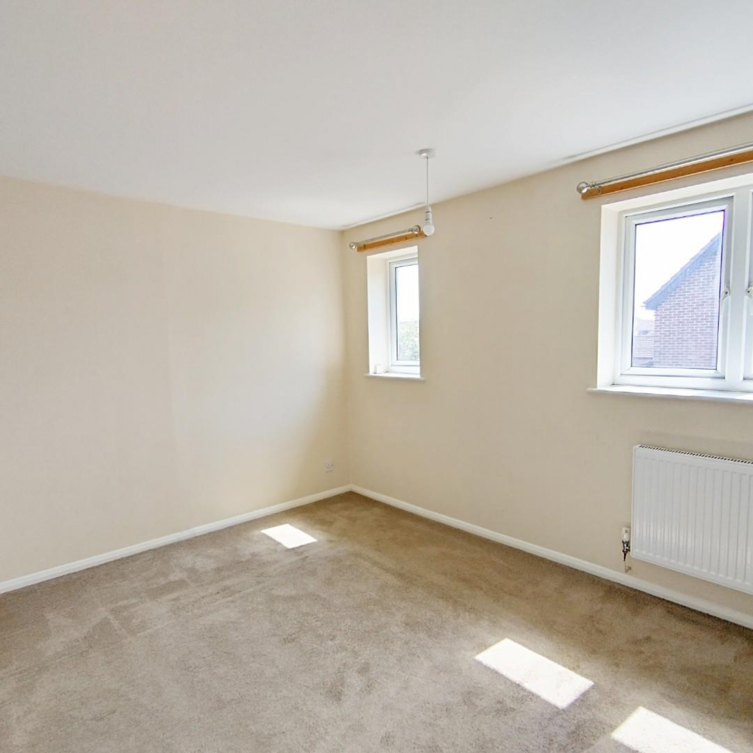 2 bedroom House to let in Repton Gardens, Hedge End, Southampton, SO30 2AE