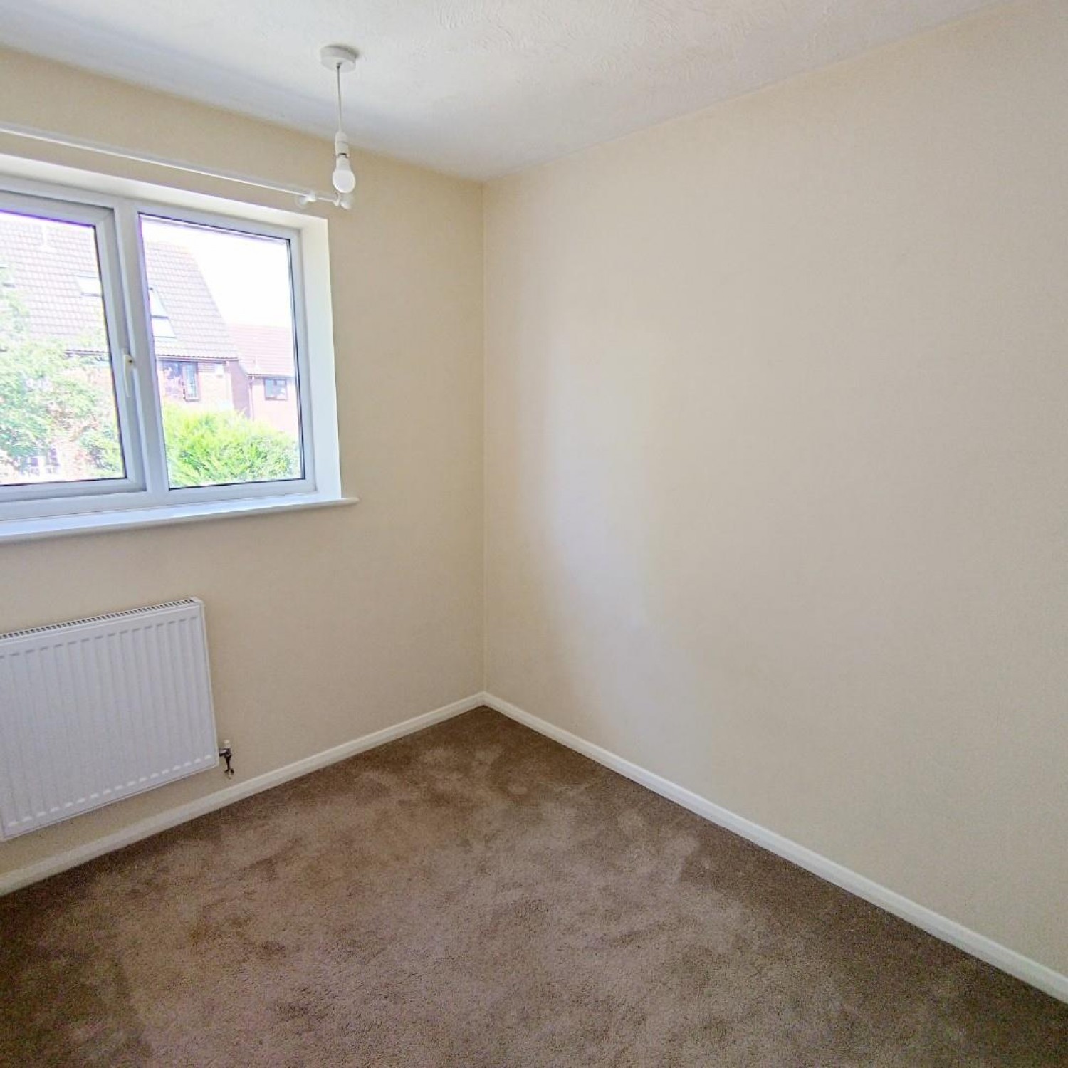 2 bedroom House to let in Repton Gardens, Hedge End, Southampton, SO30 2AE