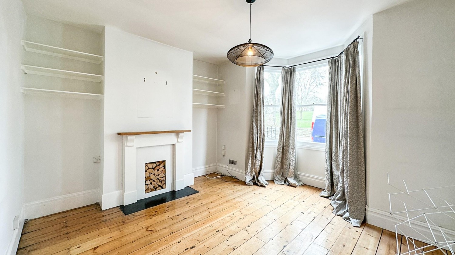 2 bedroom House to let in Hill Avenue, Victoria Park, Bristol