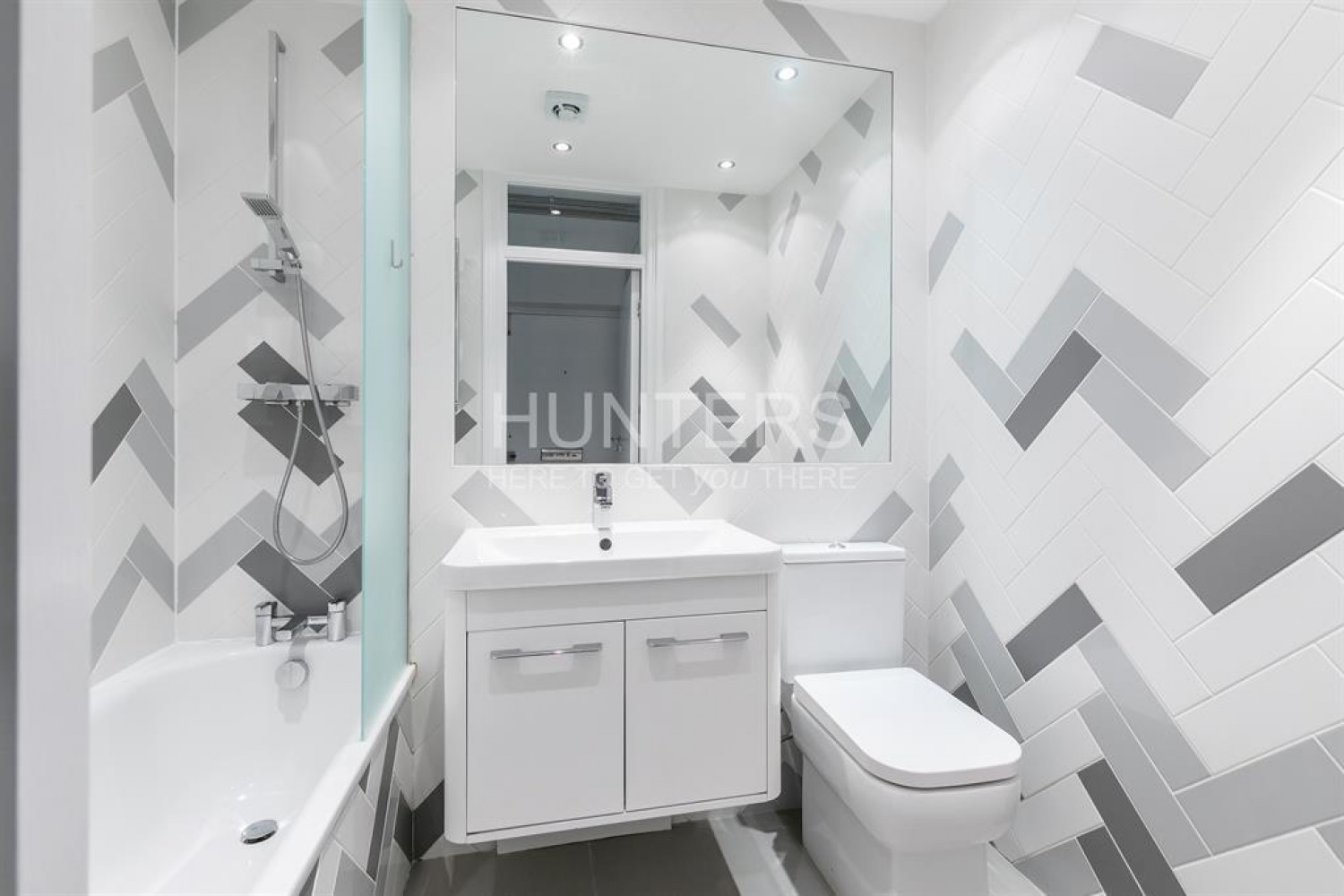 1 bedroom Flat to let in Romney Court, Haverstock Hill, London, NW3