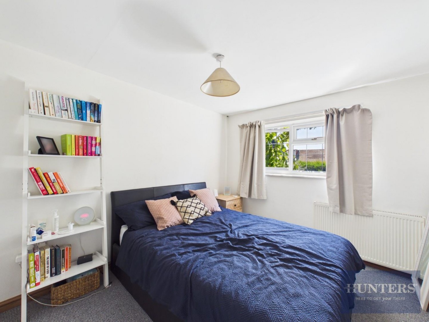 3 bedroom House to let in Rolleston Way, Hatherley, Cheltenham