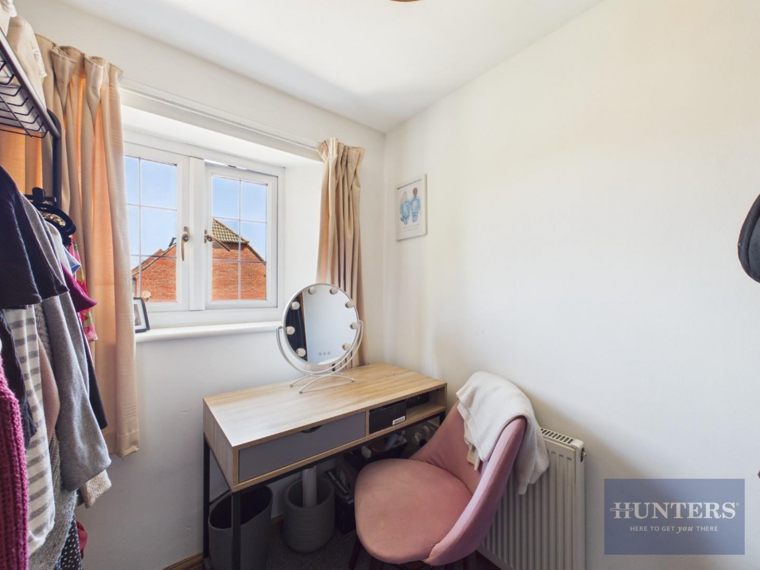 3 bedroom House to let in Rolleston Way, Hatherley, Cheltenham