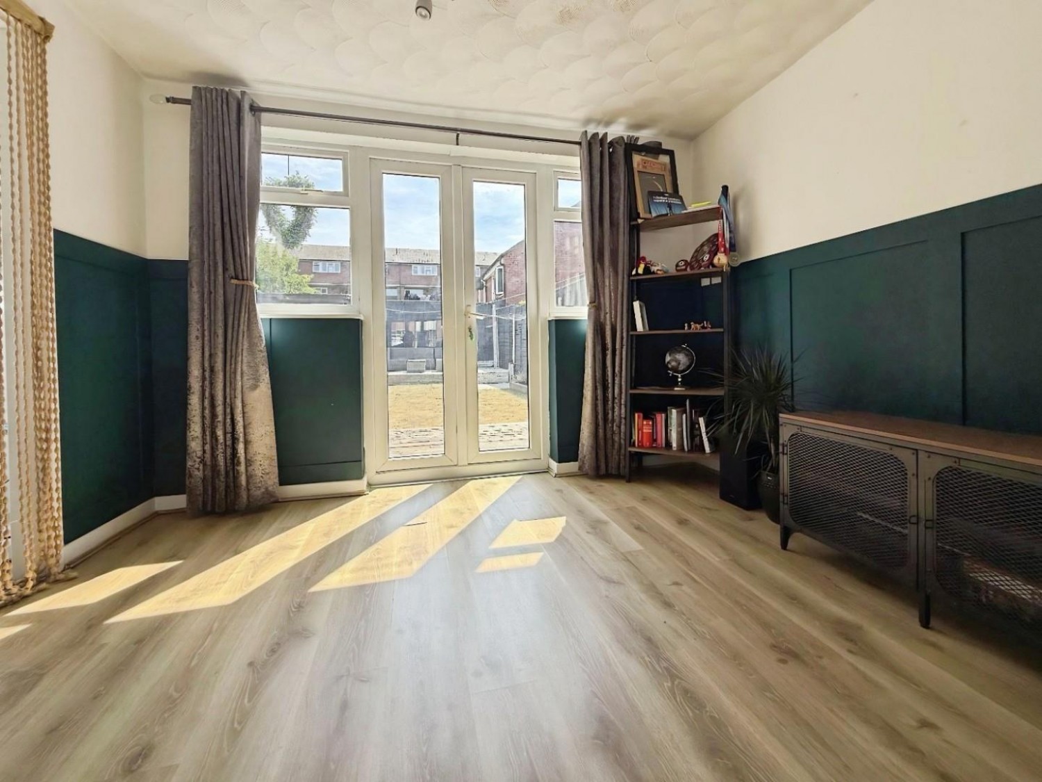 3 bedroom House for sale in Milton Avenue, Tamworth