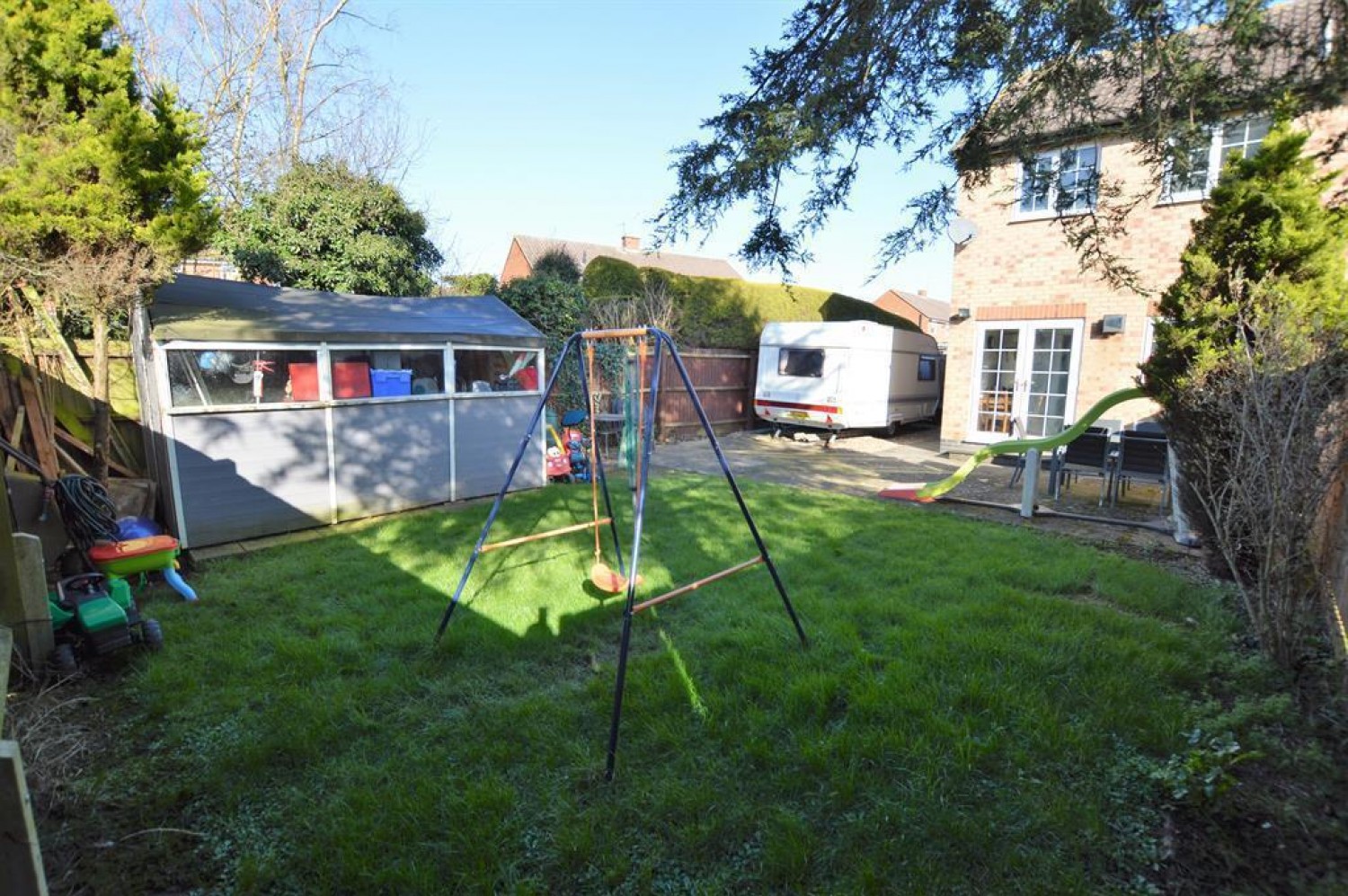 2 bedroom House to let in Ervins Lock Road, Wigston, LE18 4NQ