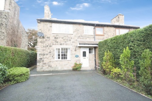 Manor Crescent, Pool In Wharfedale