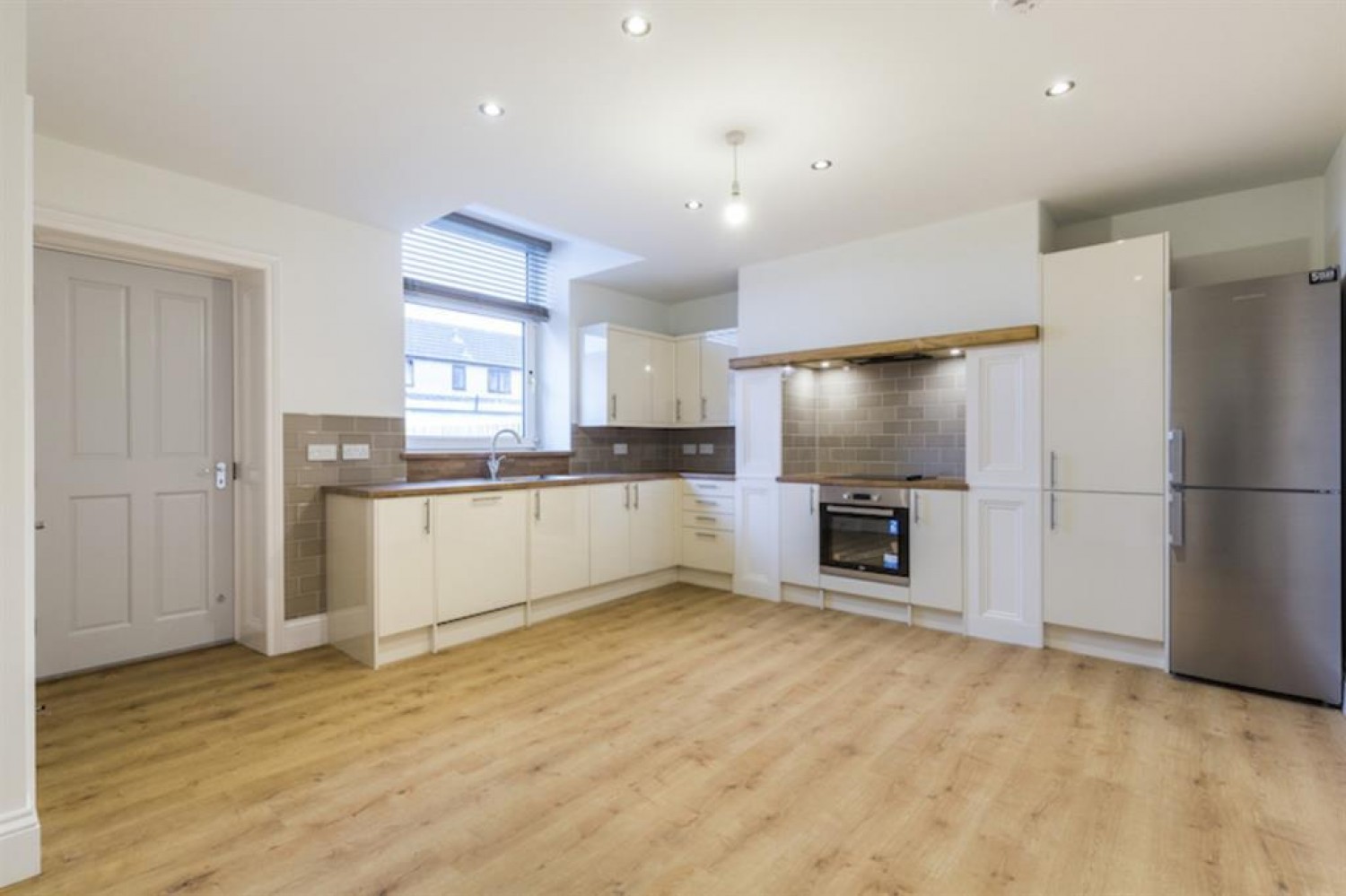 4 bedroom House to let in Wellington Road, Ilkley, LS29