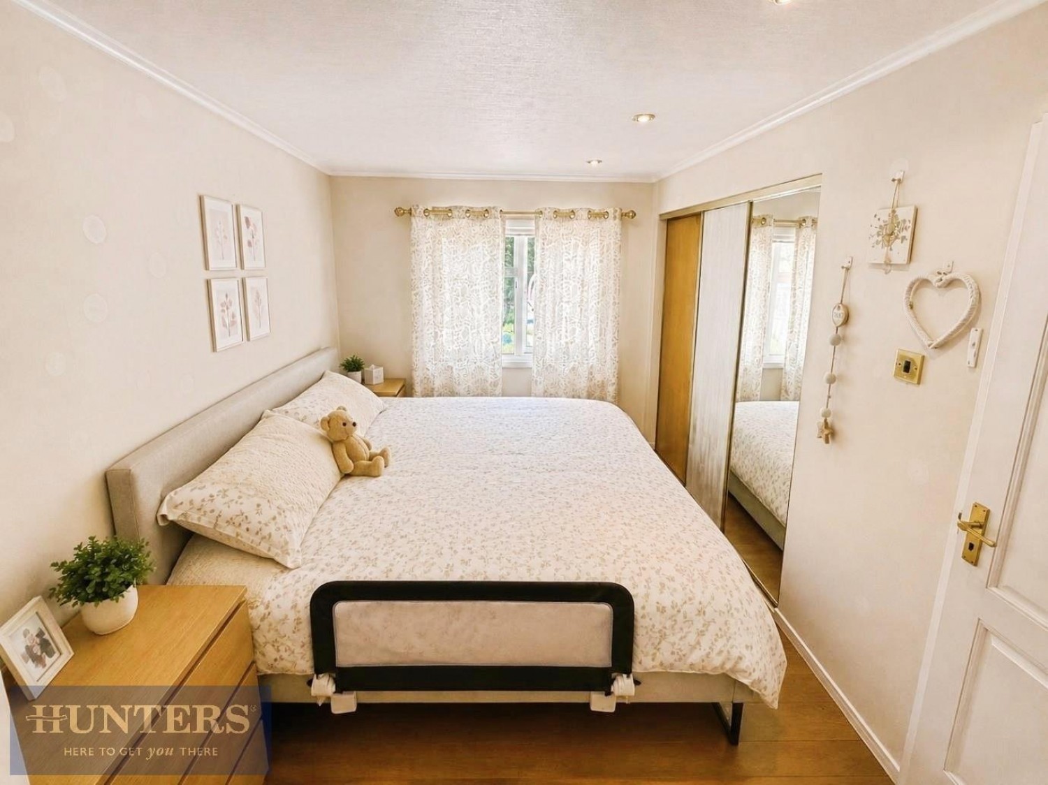 6 bedroom House for sale in Margards Lane, Verwood