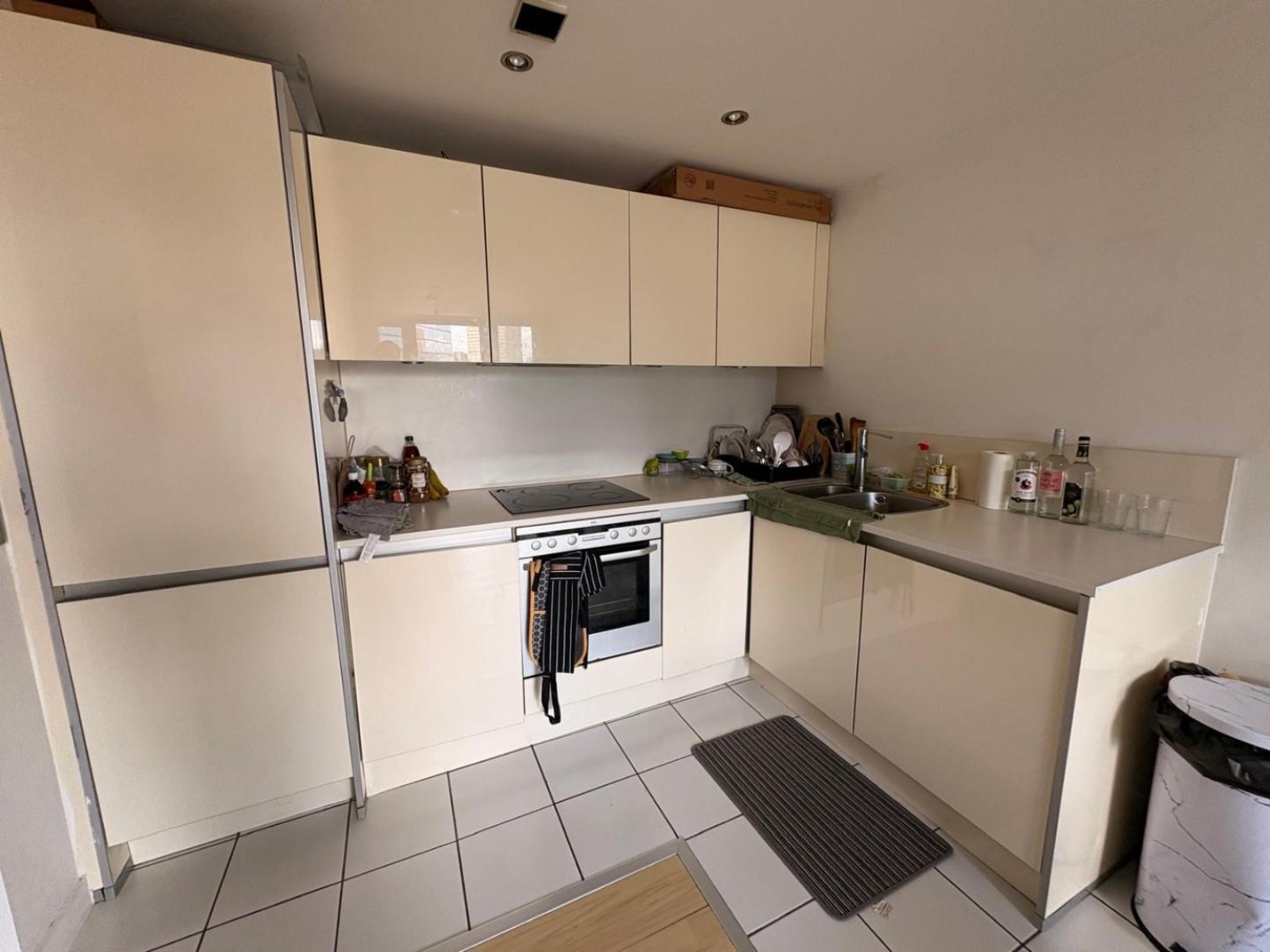 2 bedroom Flat to let in Tempus Tower, Mirabel Street, Manchester, M3 1NN