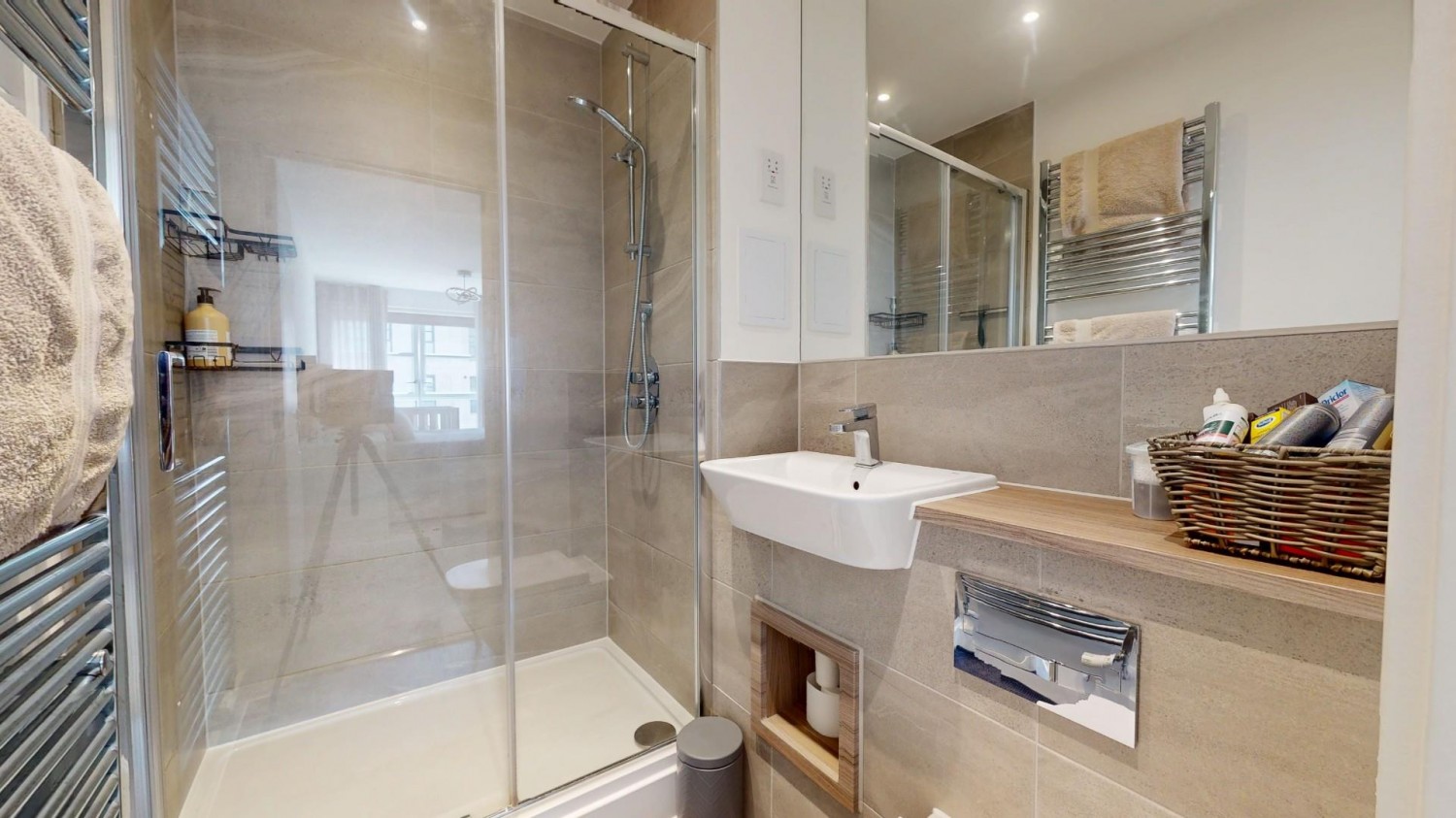 2 bedroom Flat for sale in Eastern Avenue, Western Cross, Ebbsfleet Valley, Swanscombe