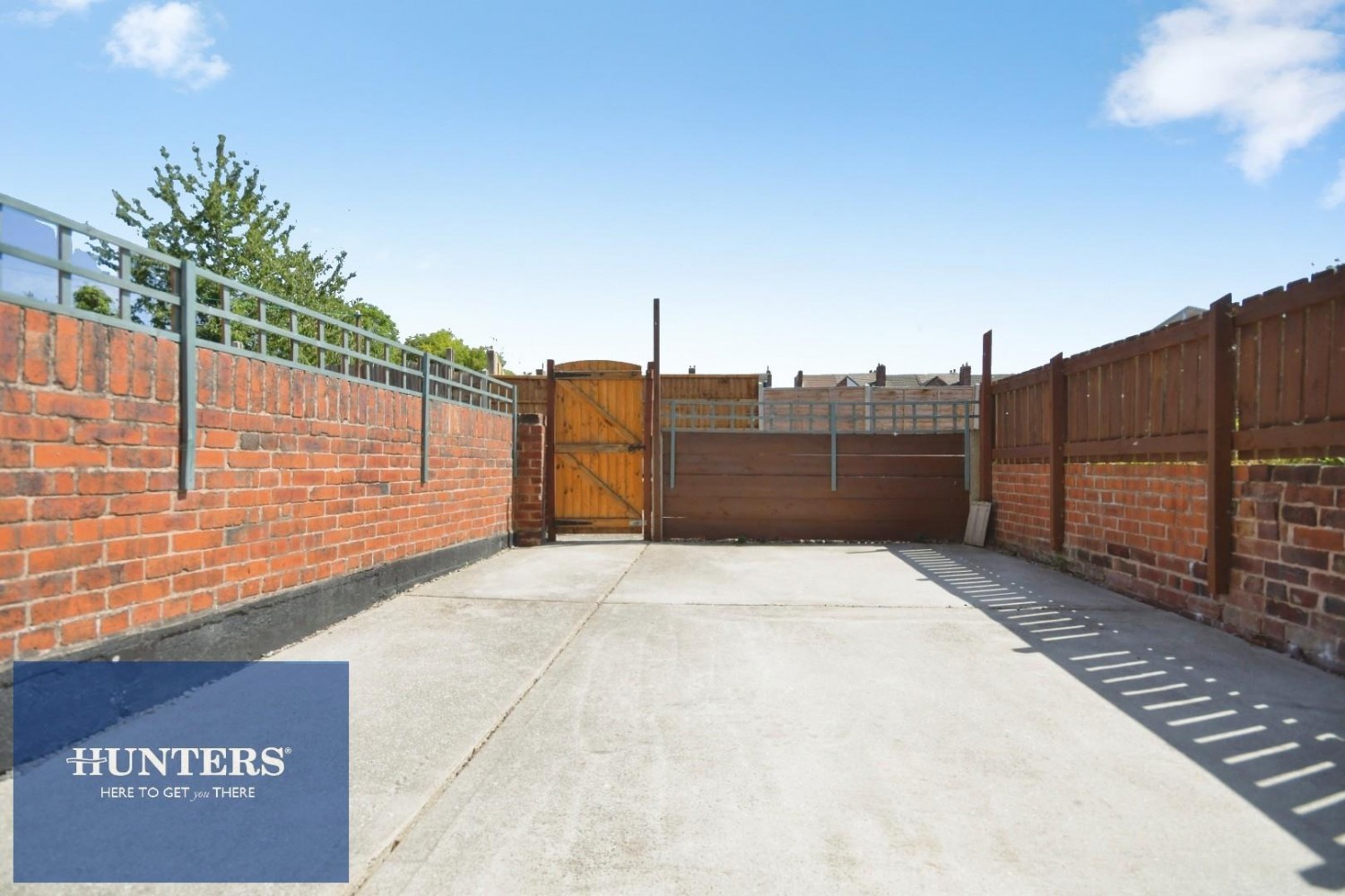 2 bedroom House for sale in Sutton Hall Road, Bolsover, Chesterfield, S44 6JJ