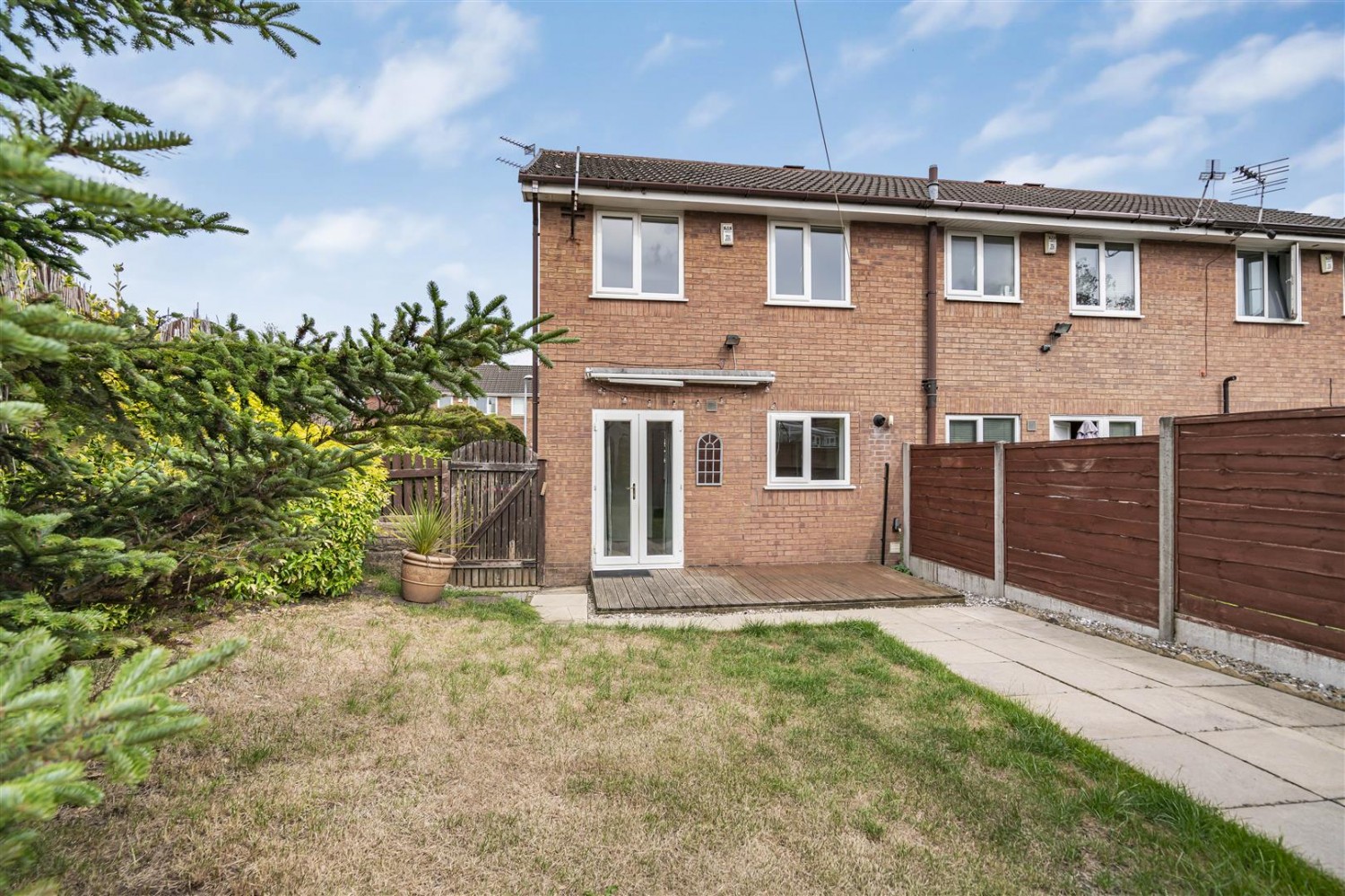 3 bedroom House to let in Linnets Wood Mews, Worsley, Manchester