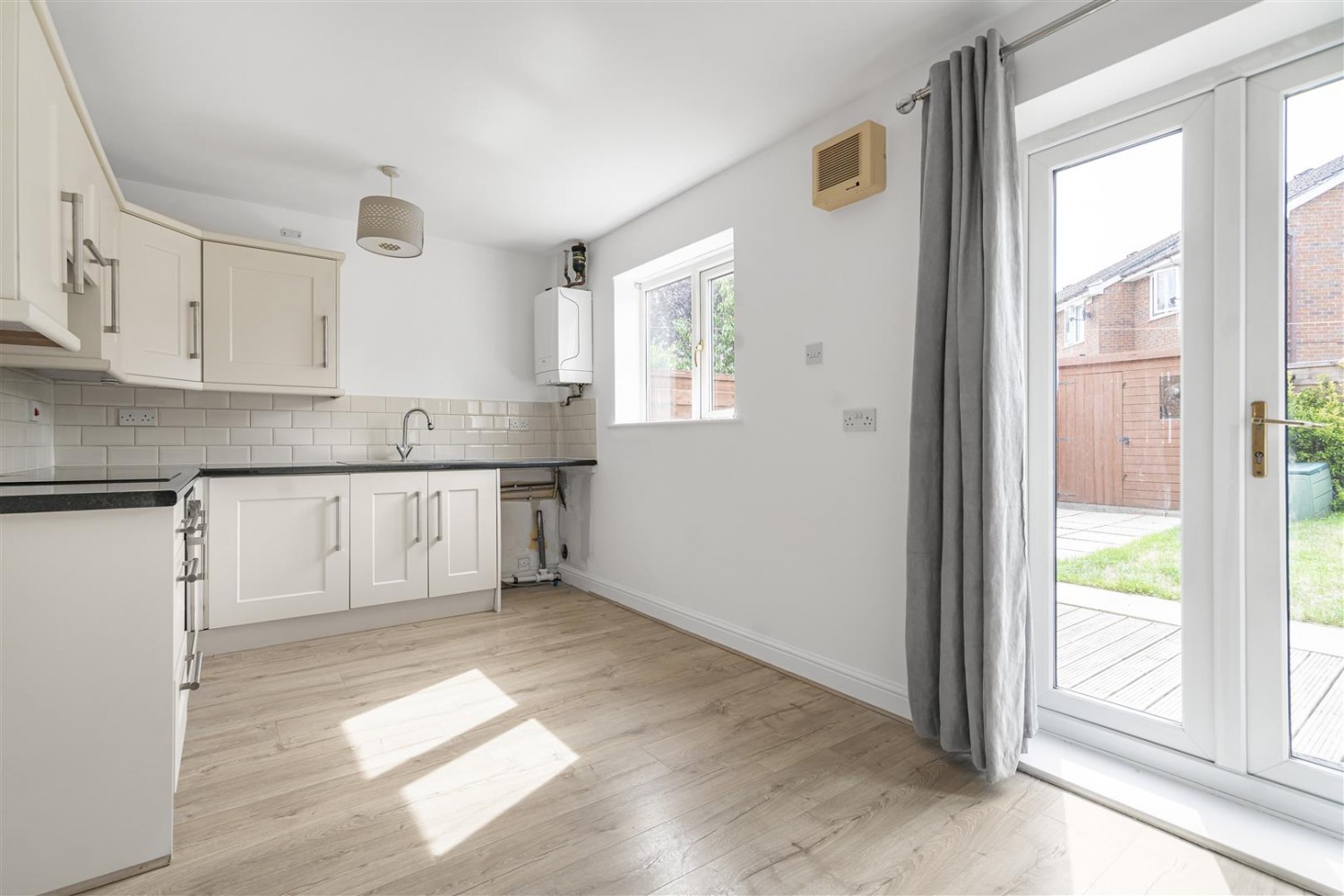3 bedroom House to let in Linnets Wood Mews, Worsley, Manchester