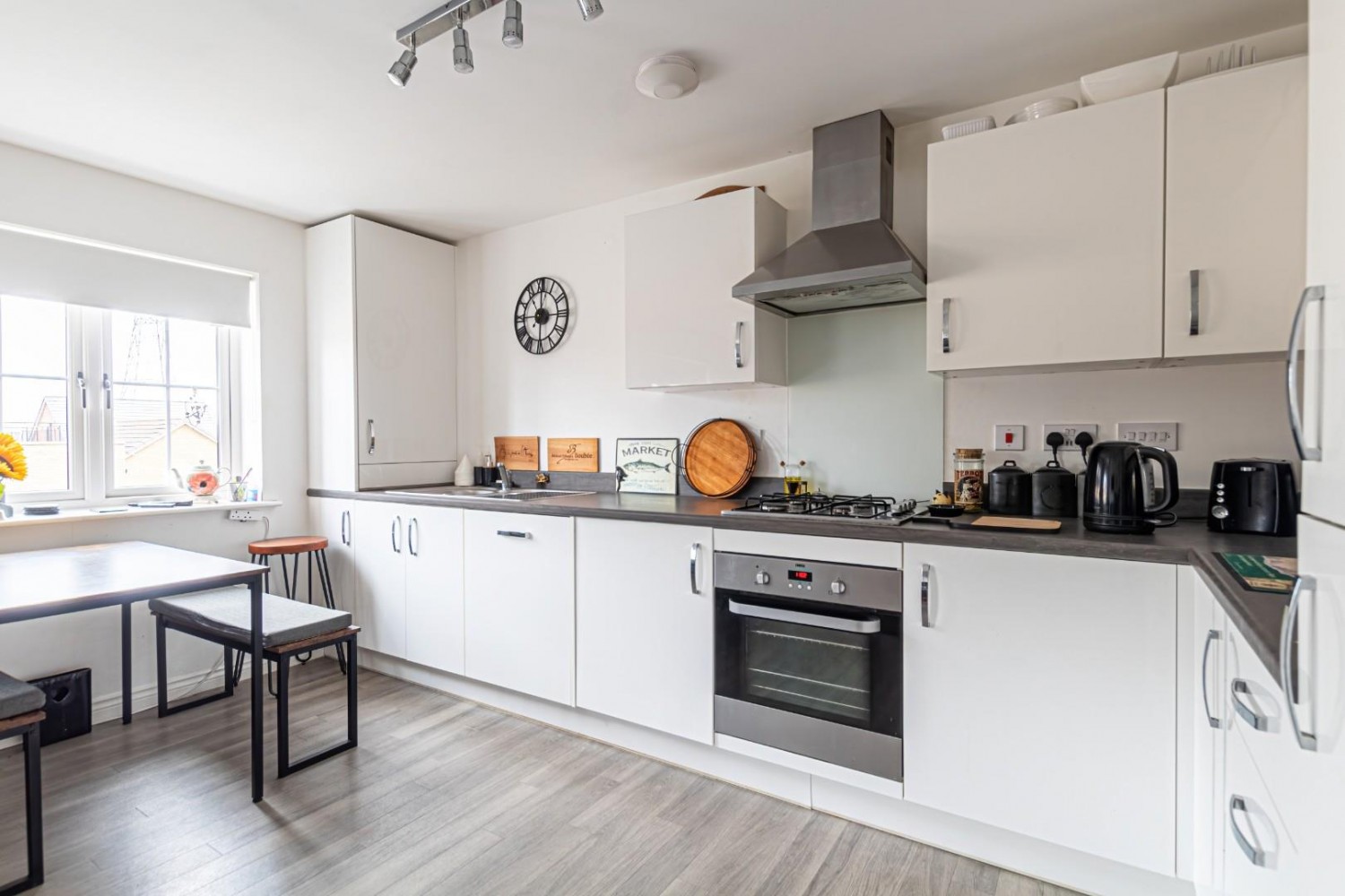 2 bedroom House to let in Theedway, Leighton Buzzard