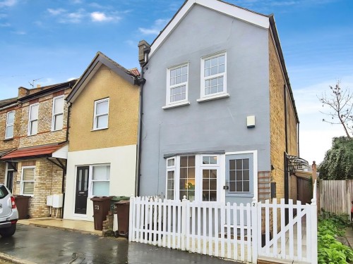 St James Road, Carshalton, SM5 2DU