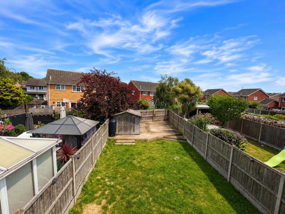 Holdenhurst, Ashford